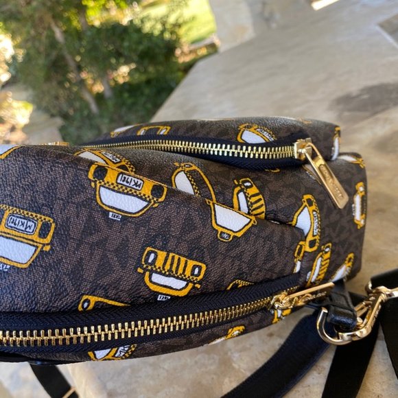 NWT Michael Kors nyc taxi Erin Sm backpack&wallet - Picture 15 of 15